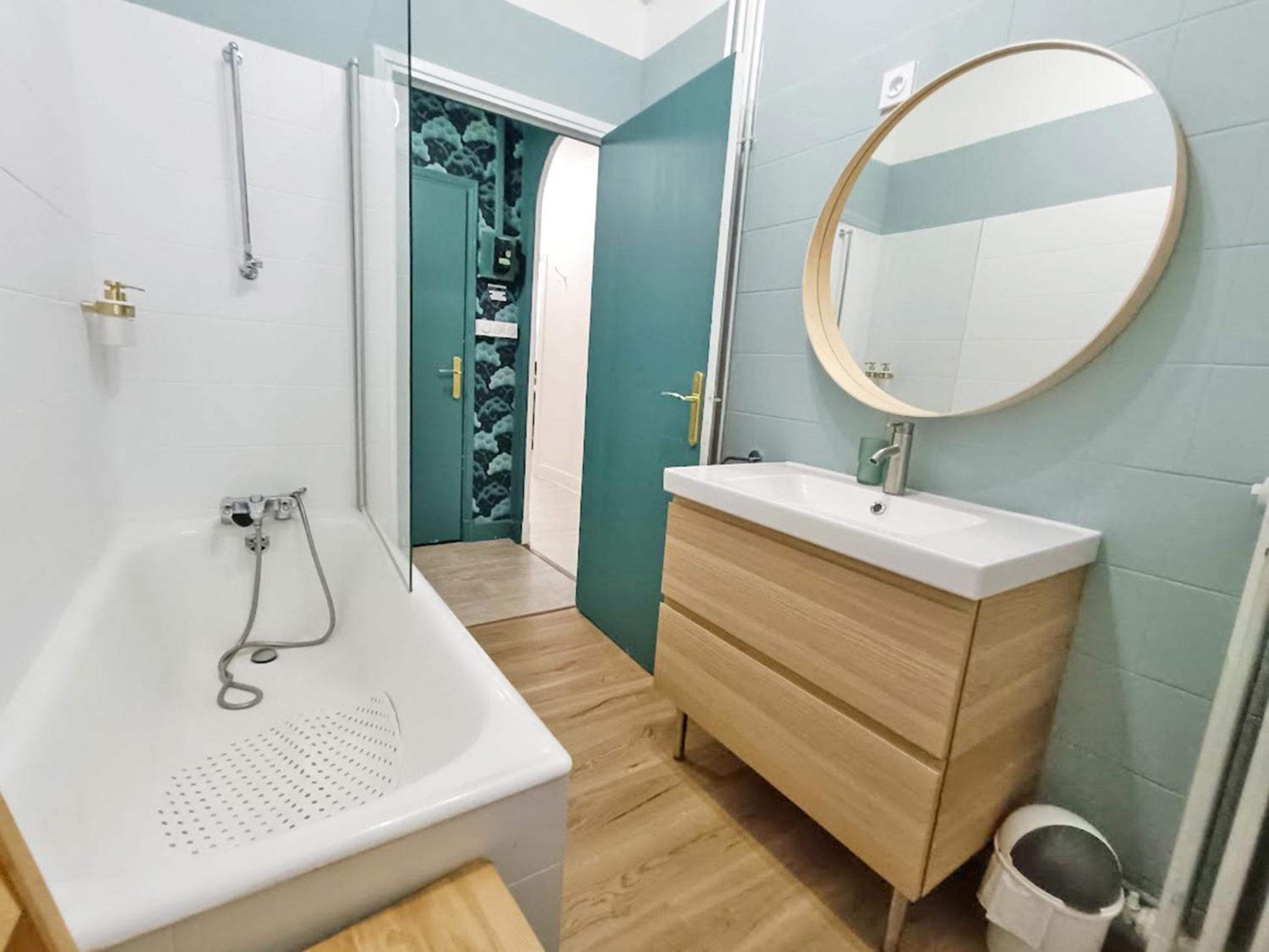 Le Telecab', T5, Wifi, Cave, Ascenseur, 8 Personnes Apartment Bagnères-de-Luchon Екстериор снимка